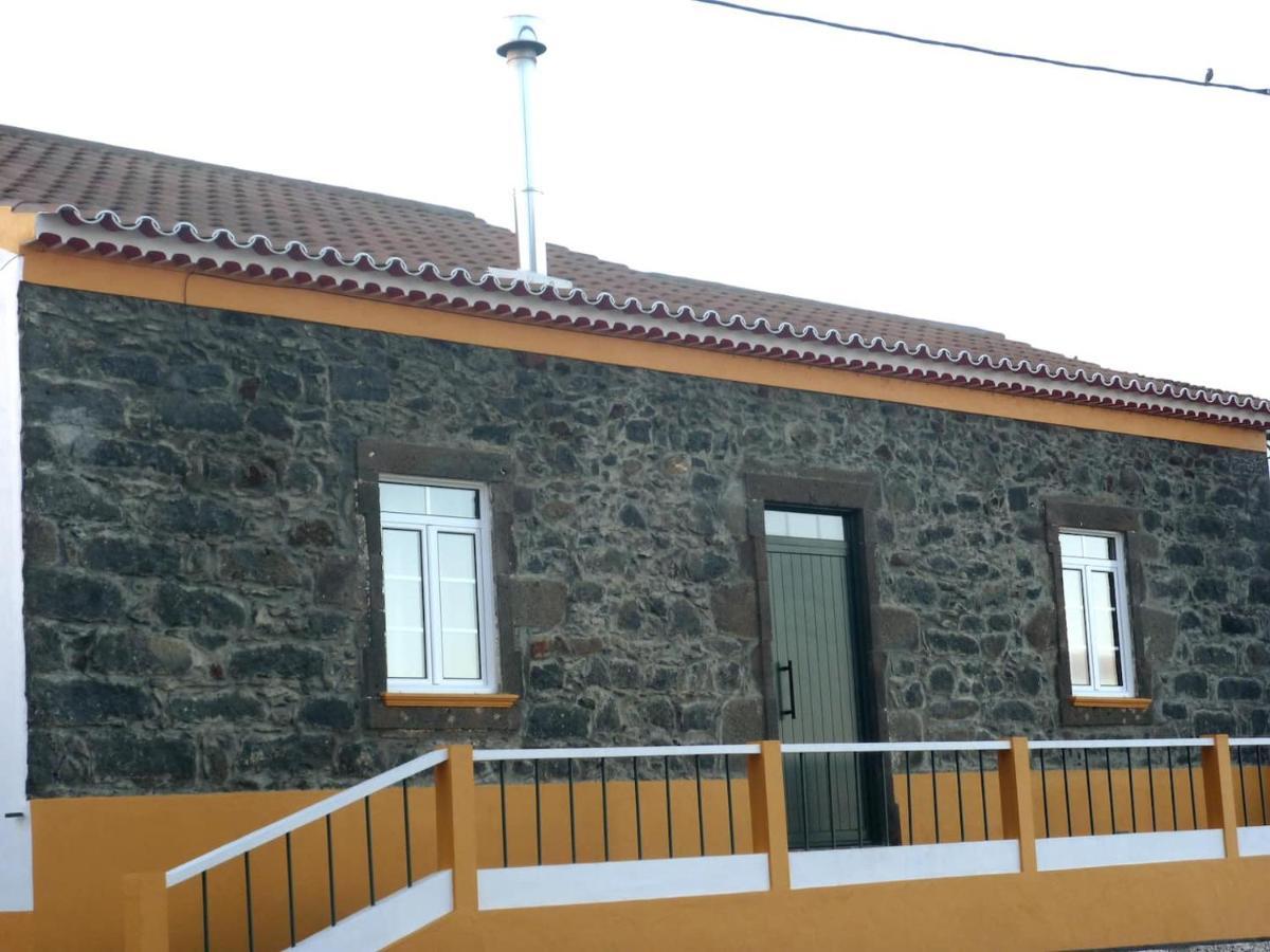 Charming Green Country House Nordestinho Buitenkant foto