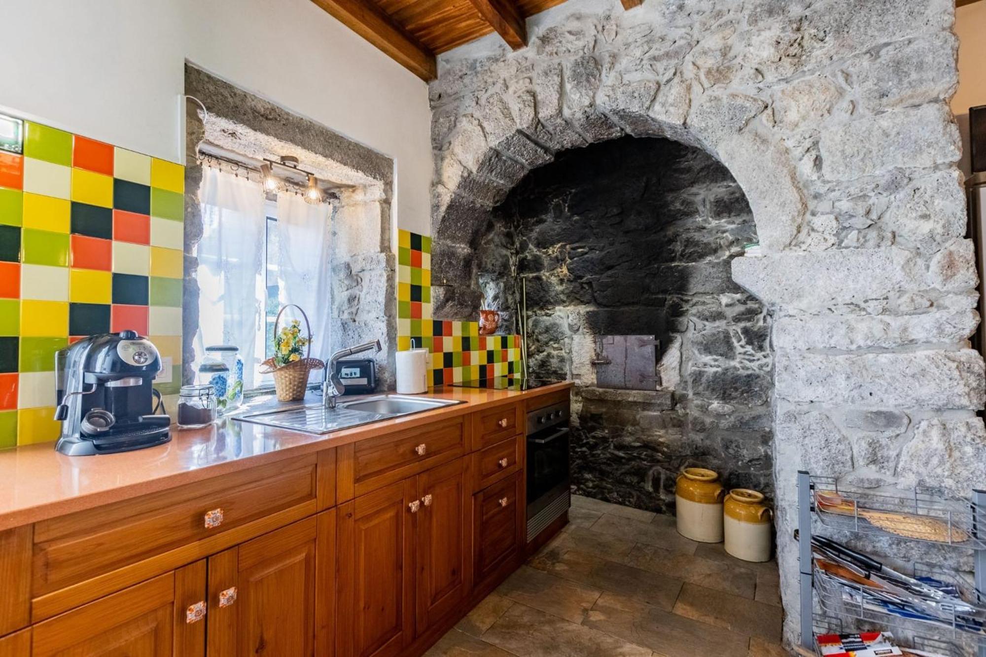 Charming Green Country House Nordestinho Buitenkant foto